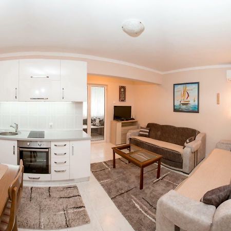 Valentina Apartman Apartment Petrovac Exterior photo